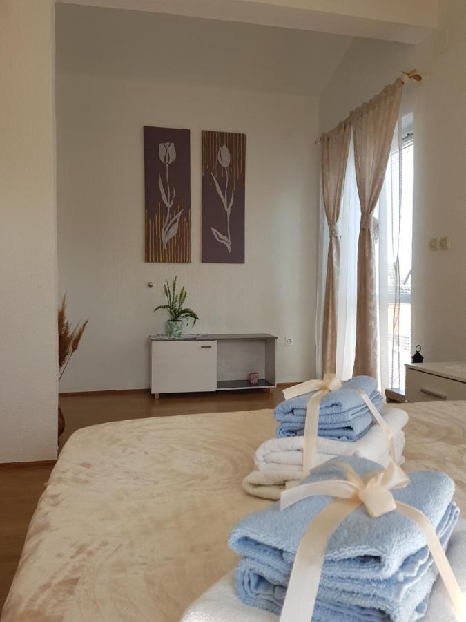 Apartmani Mlaja Трпань Экстерьер фото
